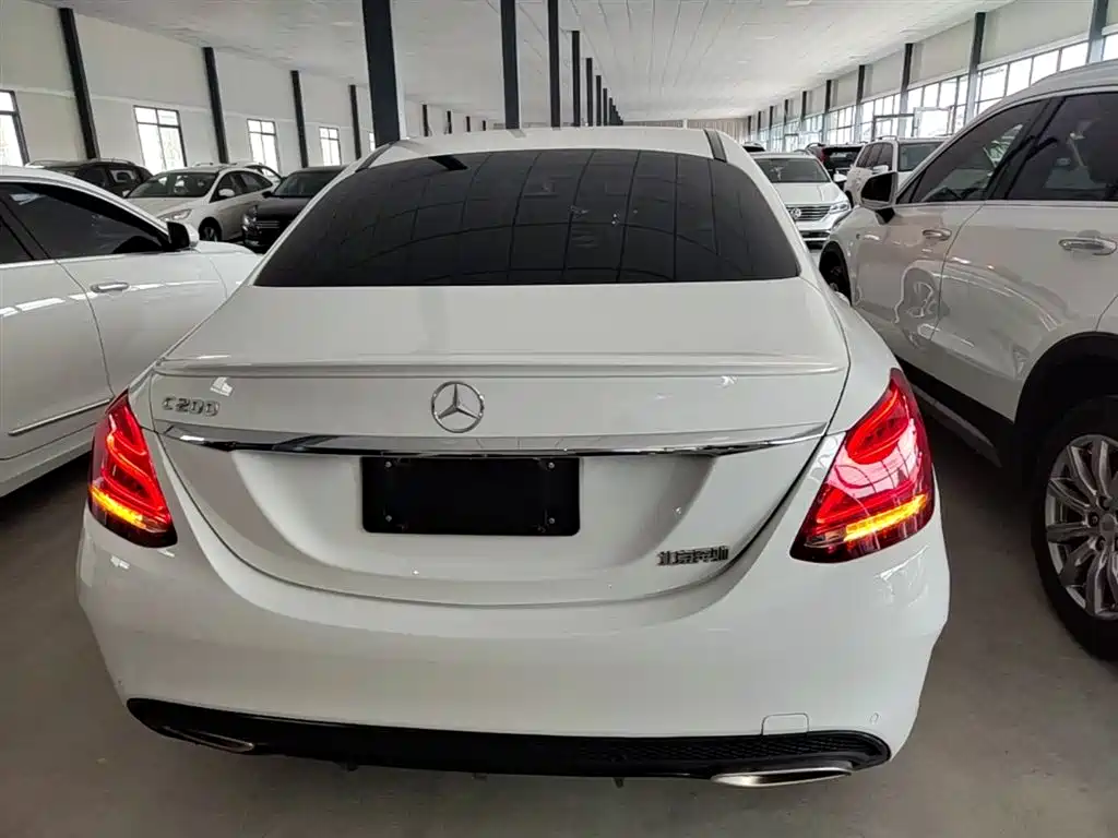 Mercedes-Benz C-Class 2017 — фото 6