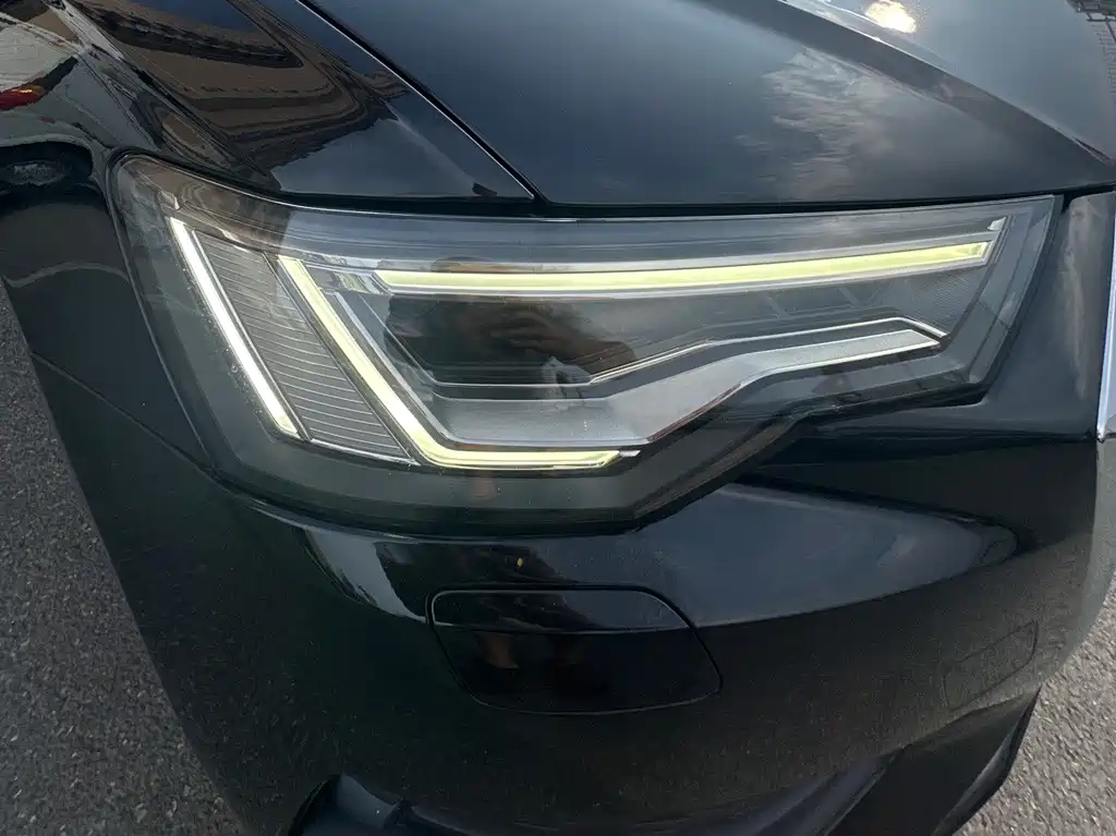 Audi A6L 2021