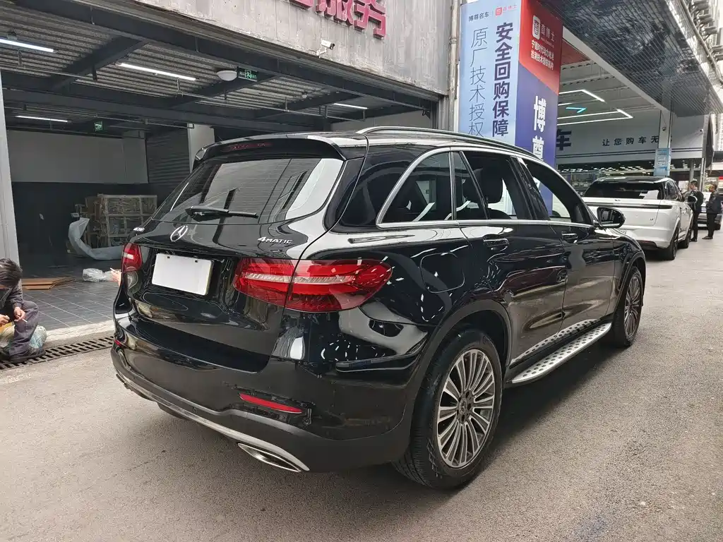 Mercedes-Benz GLC 2017 — фото 15