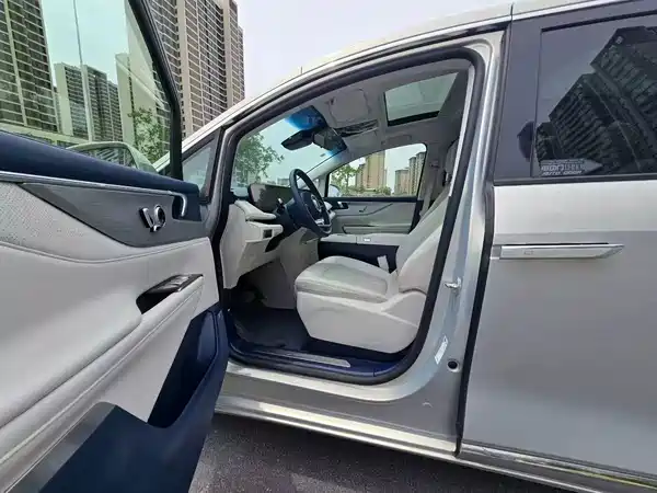 Buick GL8 New Energy 2024