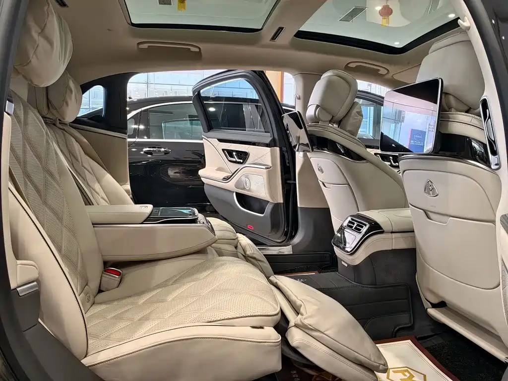 Mercedes-Benz Maybach S-Class 2023 — фото 10