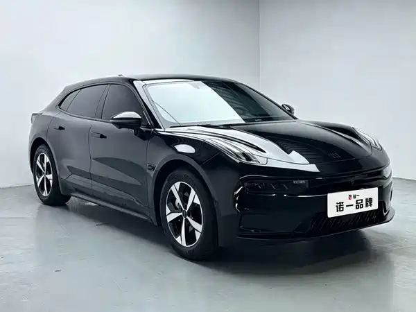 Zeekr 001 2024