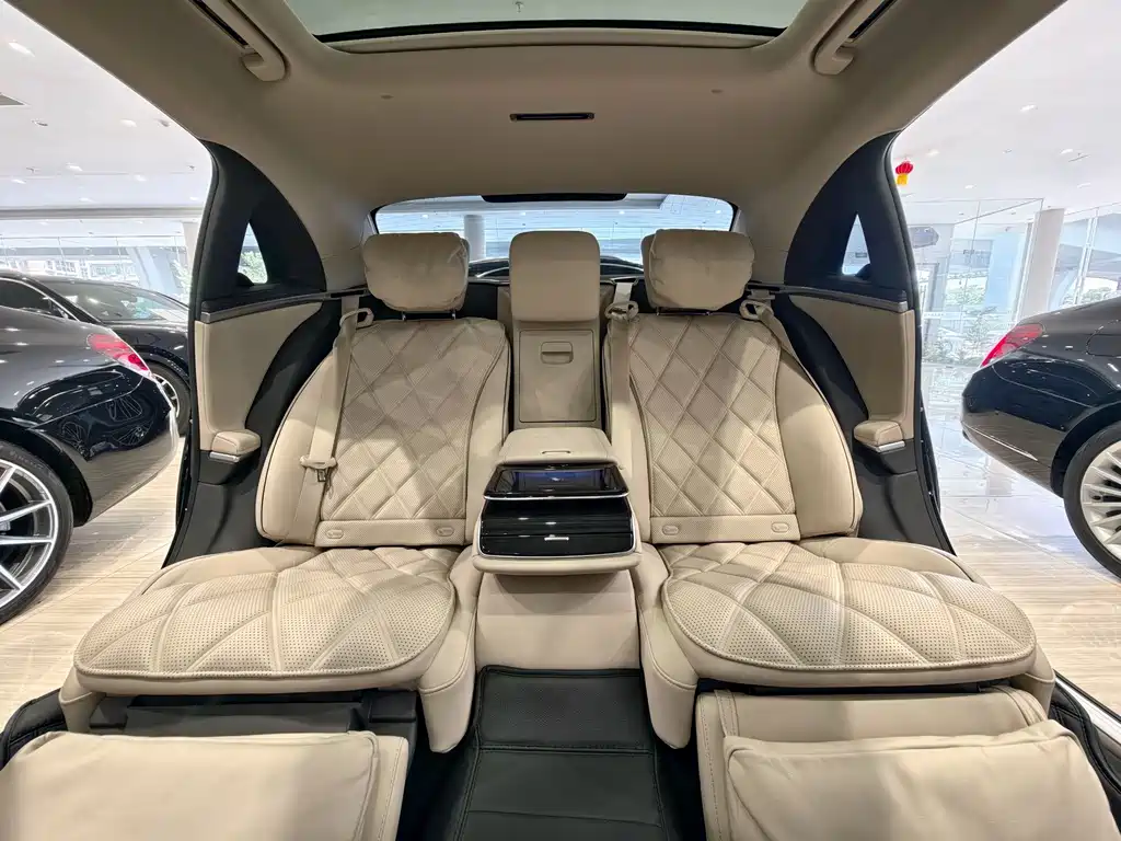 Mercedes-Benz Maybach S-Class 2023 — фото 17