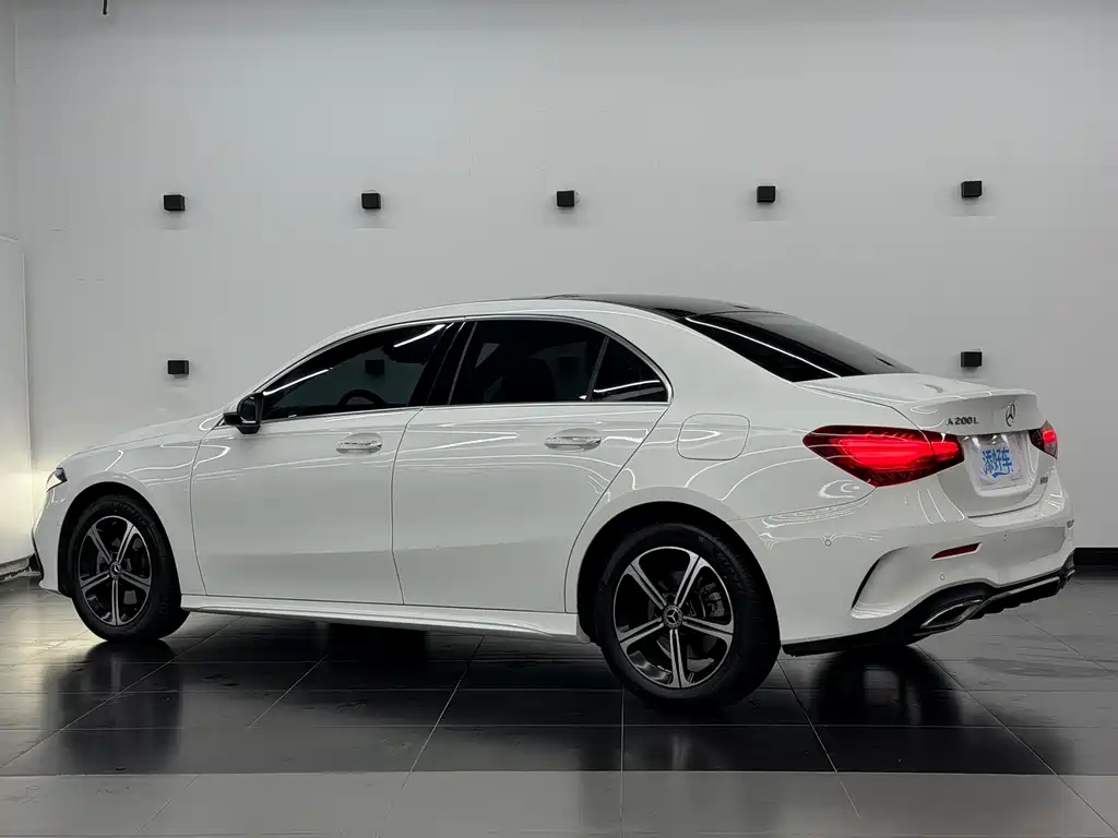 Mercedes-Benz A-Class 2023 — фото 13