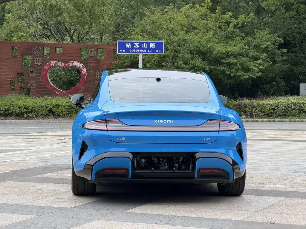 Xiaomi SU7 2026 — фото 3