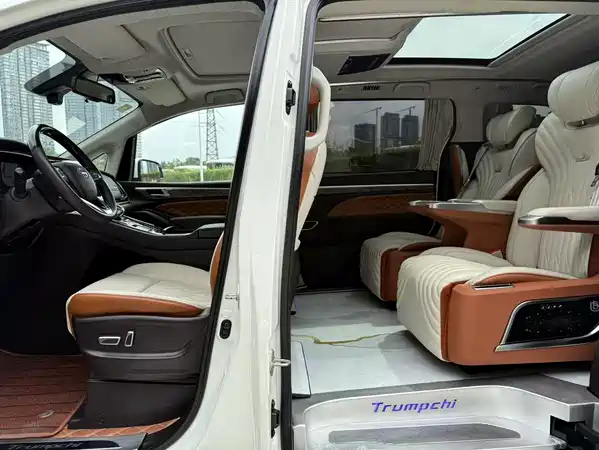 GAC Trumpchi M8 2021