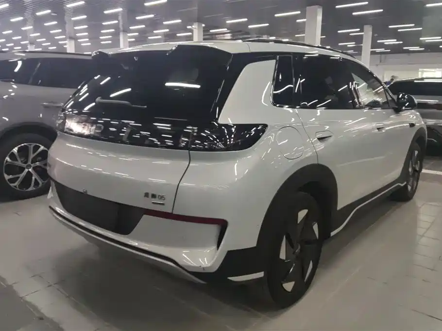 BYD Sealion 05 EV 2025 — фото 3