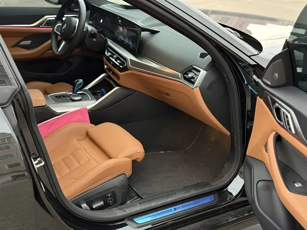 BMW i4 2023 — фото 6