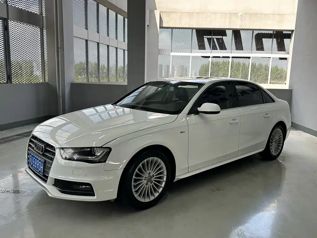Audi A4L 2014