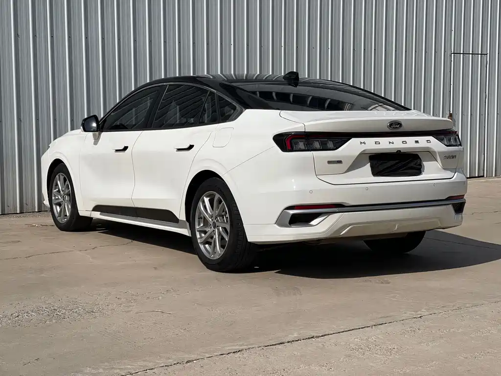 Ford Mondeo 2022 — фото 10