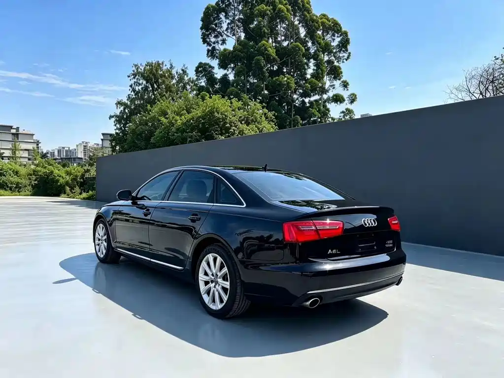 Audi A6L 2012