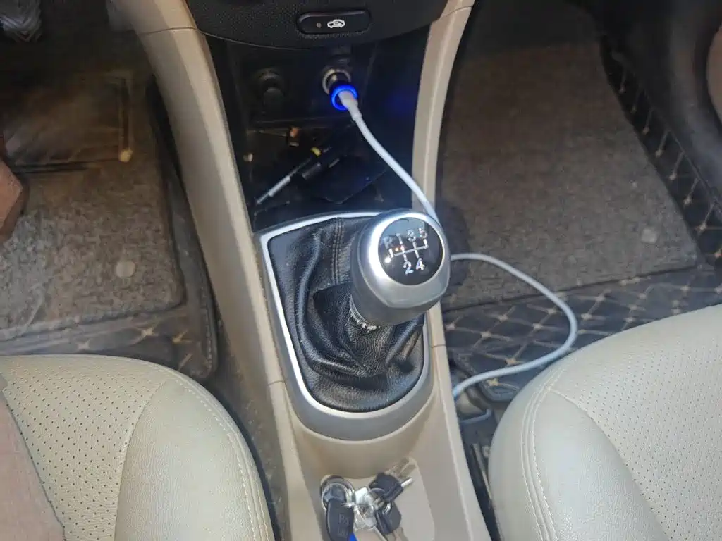 Hyundai Accent 2016 — фото 10