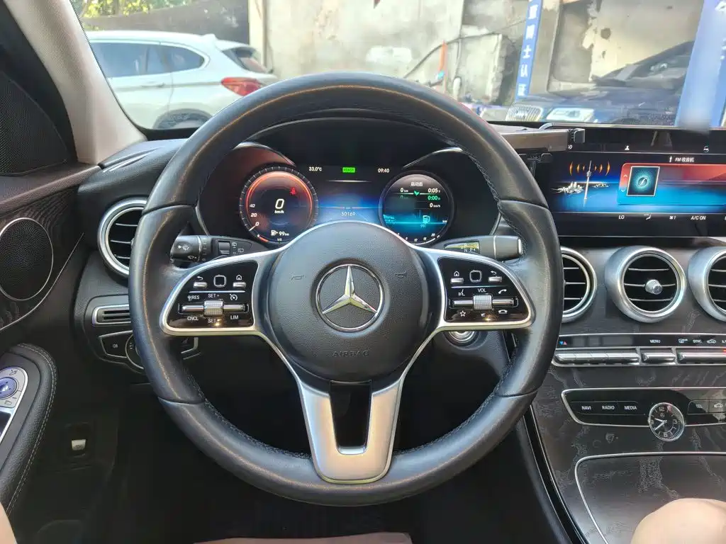 Mercedes-Benz C-Class 2020 — фото 11