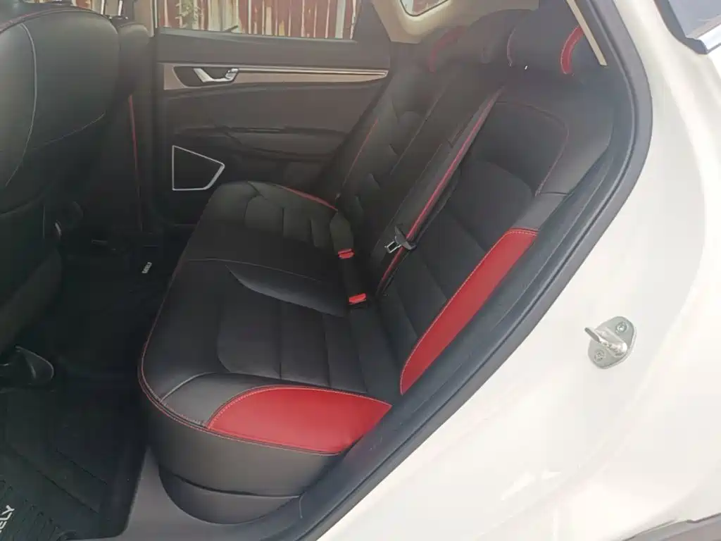 Geely Emgrand GS 2020 — фото 17