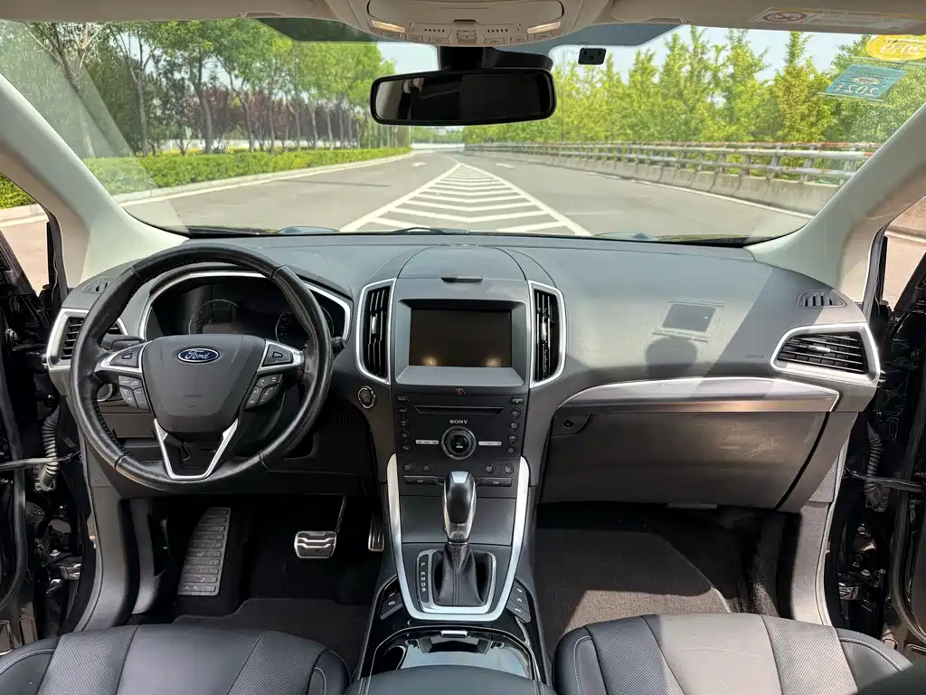Ford Edge 2017