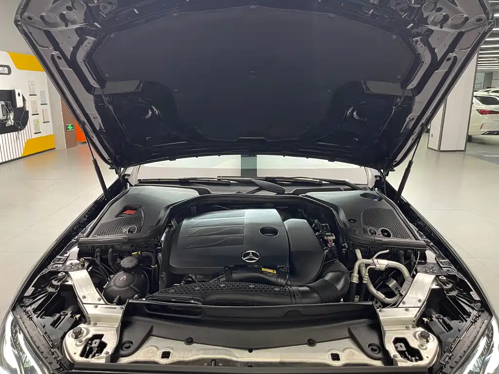 Mercedes-Benz E-Class 2020 — фото 28