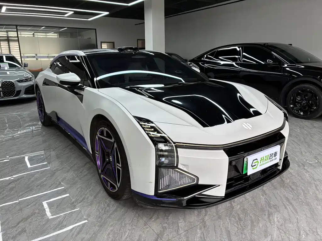 HiPhi Z 2023