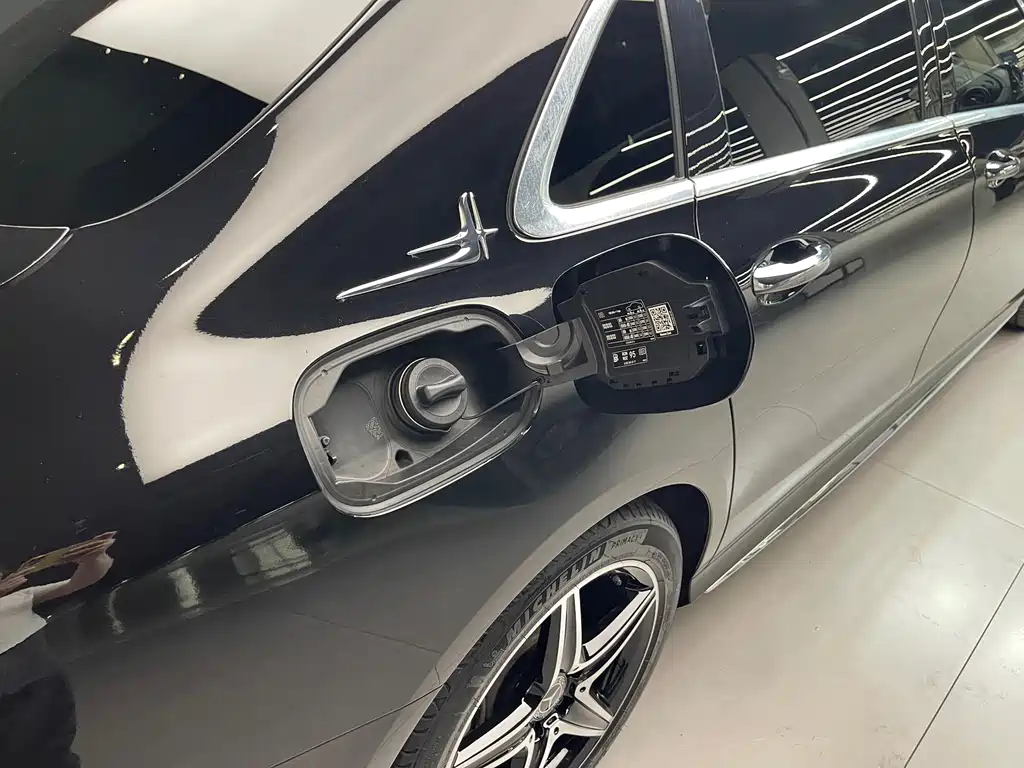 Mercedes-Benz E-Class 2020 — фото 33