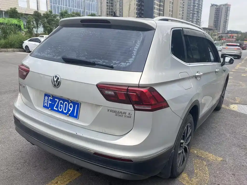 Volkswagen Tiguan L 2018 — фото 9