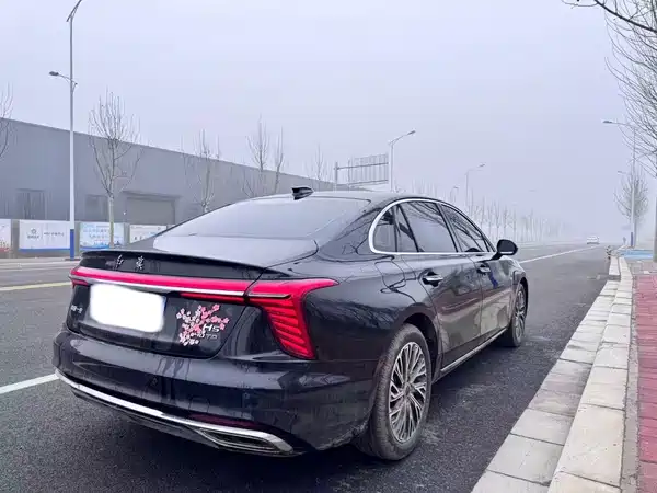 Hongqi H5 2025