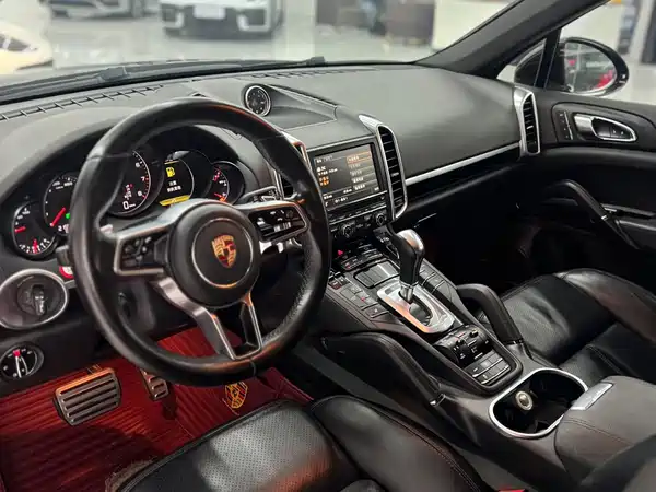 Porsche Cayenne 2015