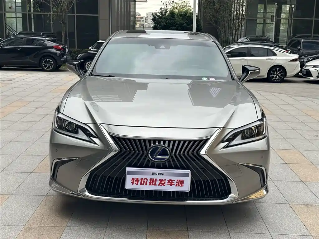 Lexus ES 2021 — фото 4