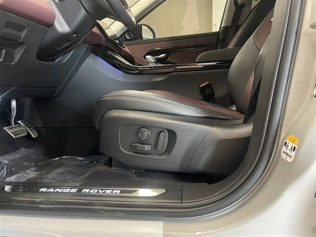 Land Rover Evoque 2025 — фото 25