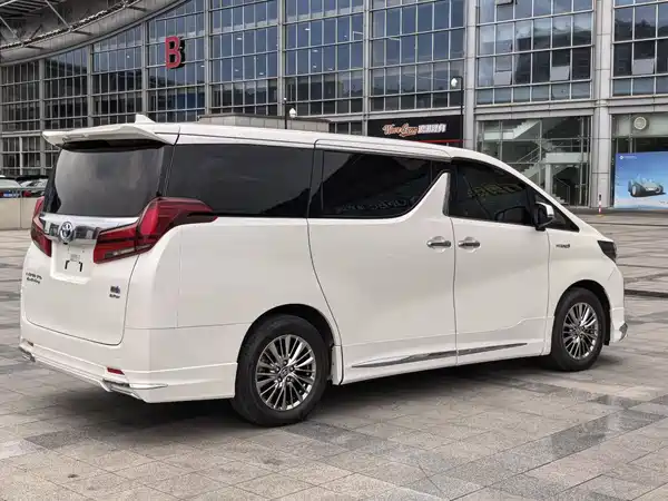 Toyota Alphard 2021