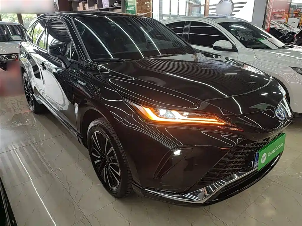 Toyota Venza 2023 — фото 4
