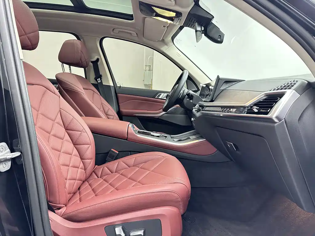BMW X5 2025 — фото 13