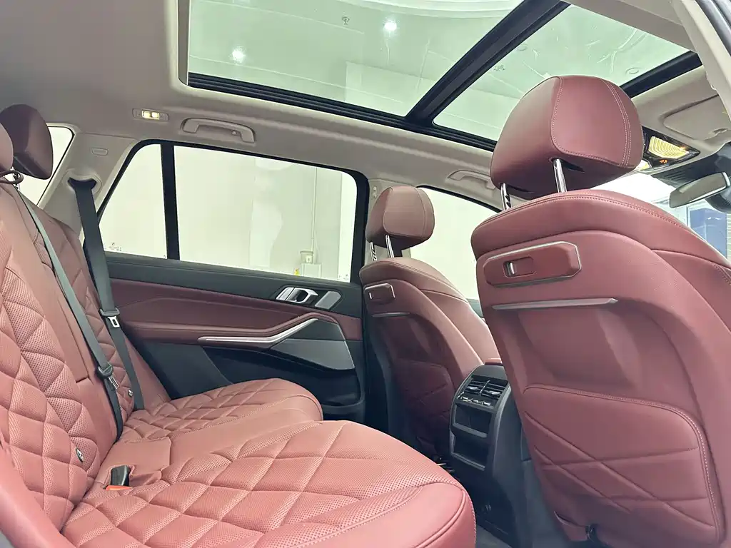 BMW X5 2025 — фото 15