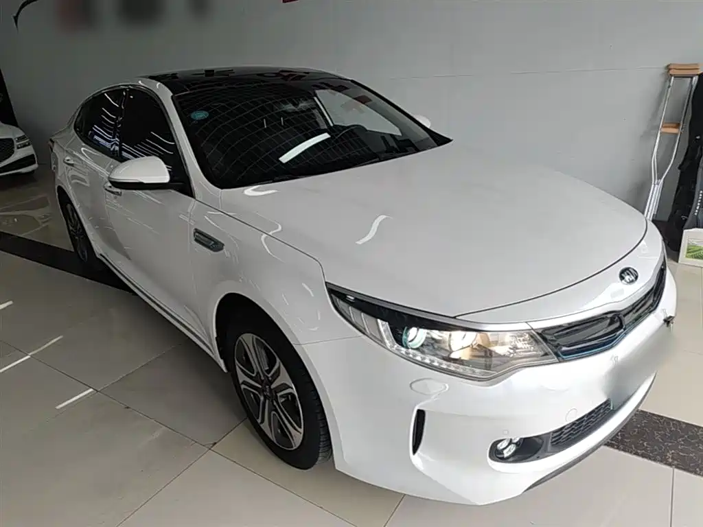 Kia K5 New Energy 2020 — фото 4