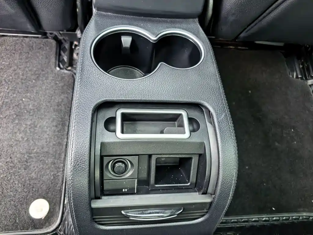Mercedes-Benz E-Class 2015 — фото 11