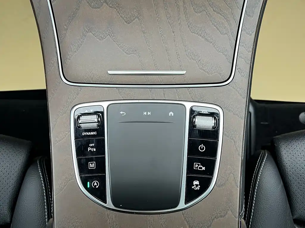 Mercedes-Benz GLC 2020 — фото 27