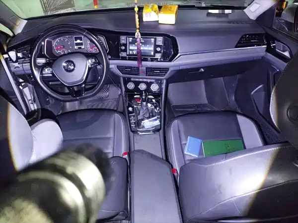 Volkswagen Sagitar 2020