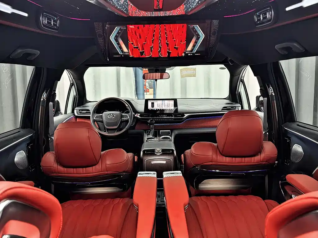 Toyota Sienna — фото 21