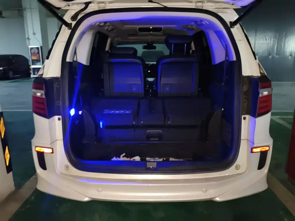 Honda Elysion 2019 — фото 19