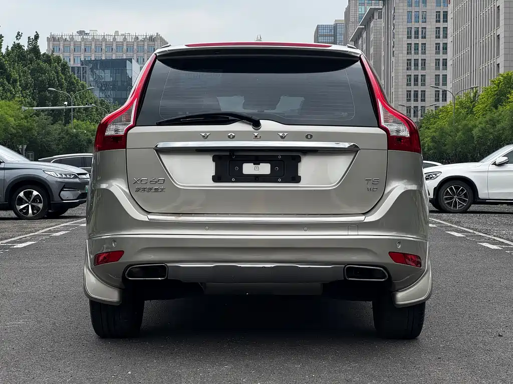 Volvo XC60 2016 — фото 6