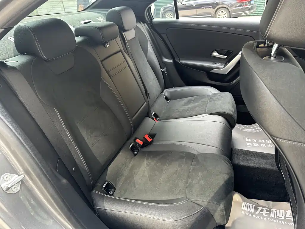 Mercedes-Benz A-Class 2022 — фото 12