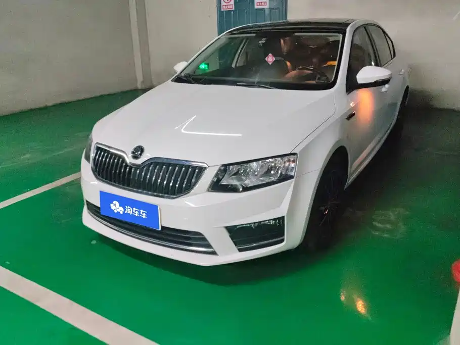 Skoda Octavia 2016 — фото 1