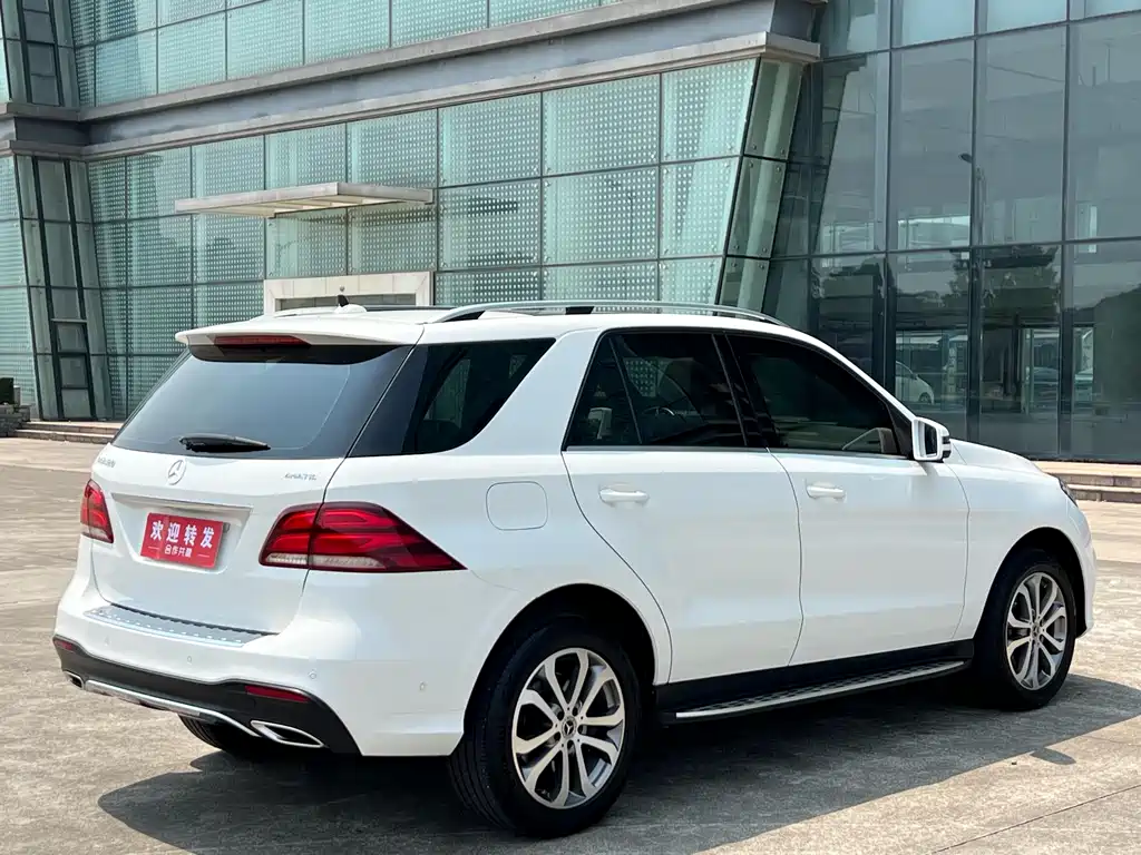 Mercedes-Benz GLE 2017 — фото 4