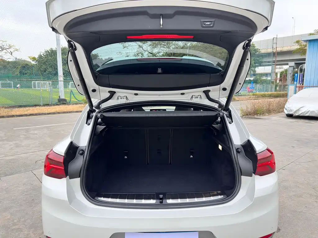 BMW X2 2022 — фото 19
