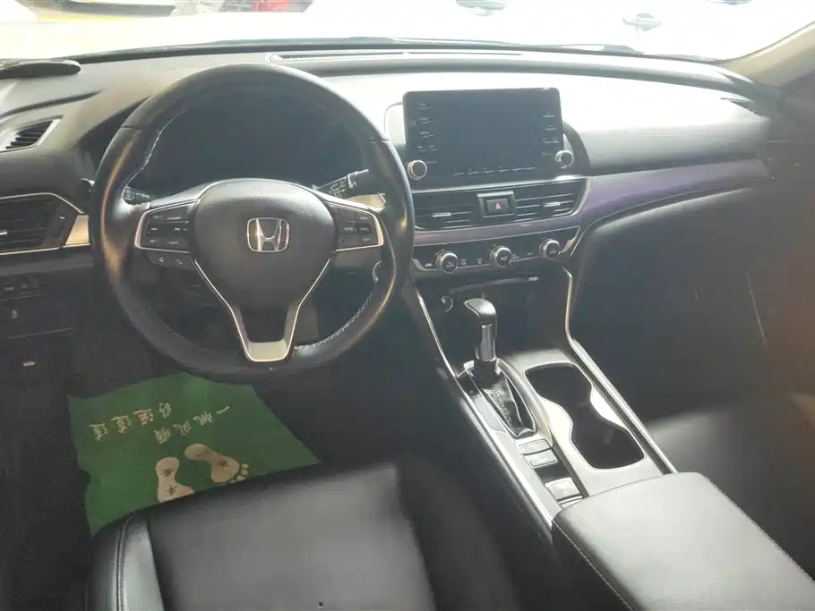 Honda Accord 2020 — фото 12