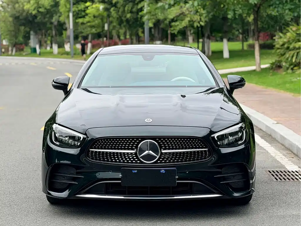 Mercedes-Benz E-Class 2022 — фото 2