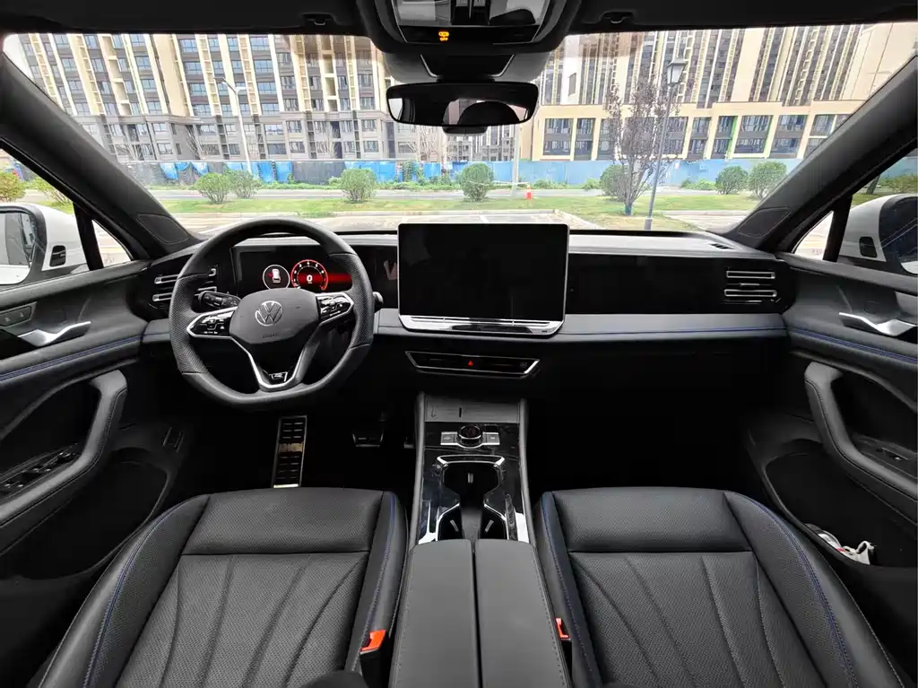 Volkswagen Tiguan L 2025