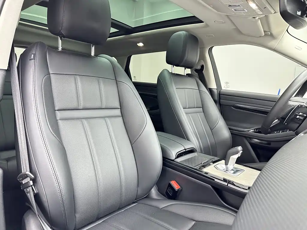 Land Rover Range Rover Evoque 2022 — фото 15