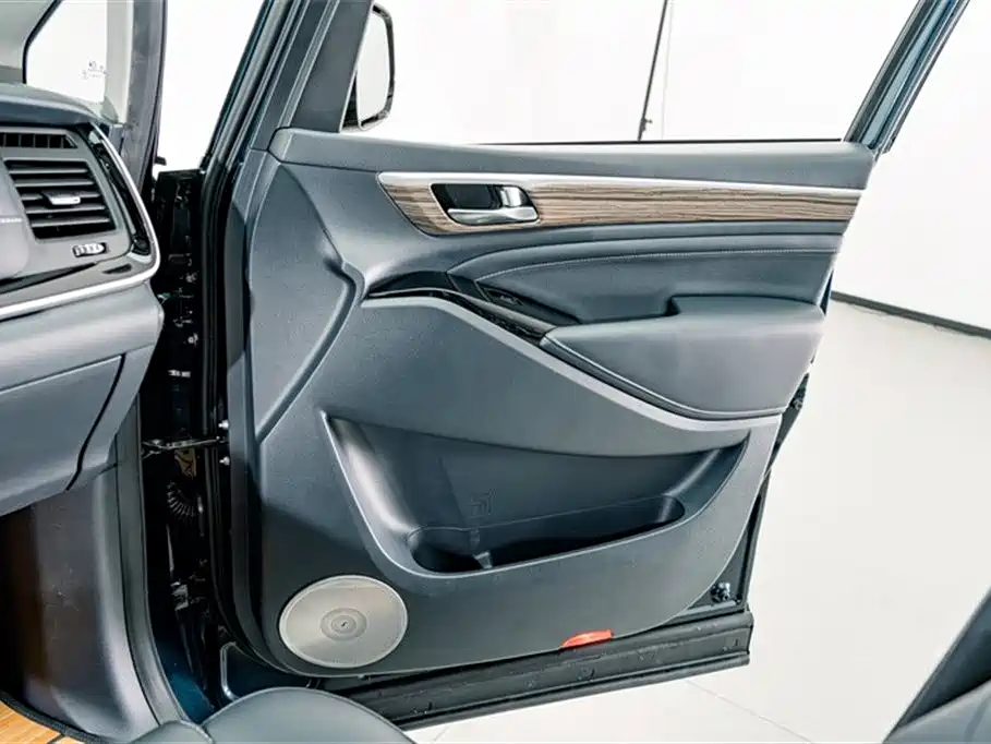 GAC Motor Trumpchi M8 2022 — фото 14