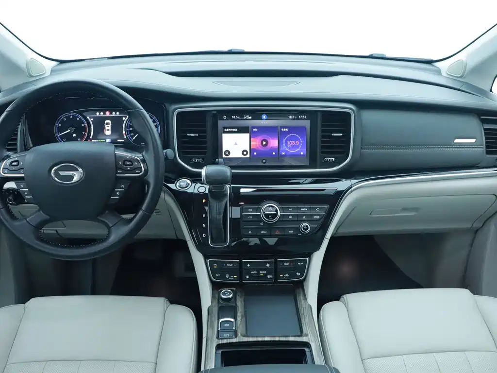 GAC Trumpchi M8 2018 — фото 19