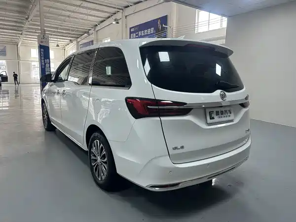 Buick GL8 2023