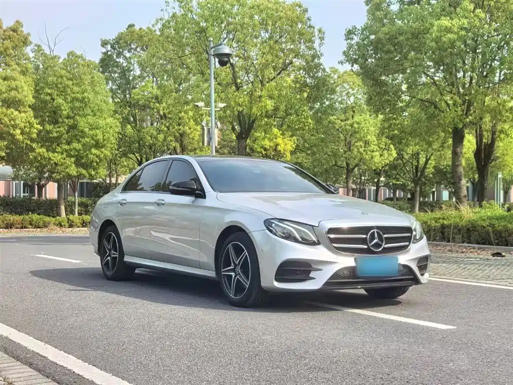 Mercedes-Benz E-Class 2019 — фото 11